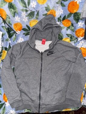 Nike Gray Full-Zip Hooded zip up Jacket. Rare and hard to find! 9.8/10 condition